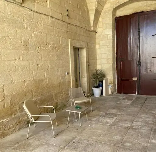 Apartment In Antica Casa
